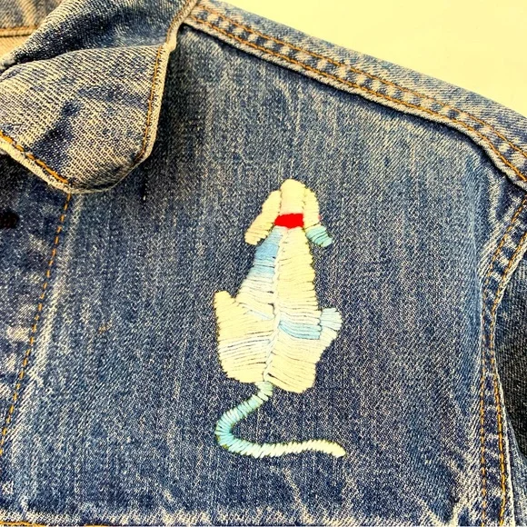 Levi’s Vintage Denim Jacket w/ Black Flag Patch & Sweet Embroidery. Super Rad ⚡️ - Picture 4 of 12